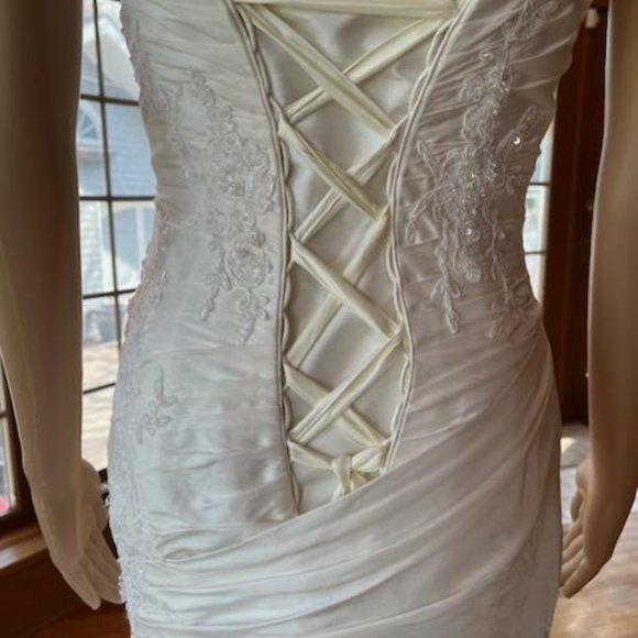 *Maggie Sottero Ivory Taffeta Strapless Fit Flare Bridal Gown Wedding Dress Sz 4 - Picture 12 of 15